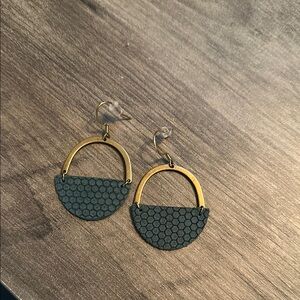 Elegant Gold and Green Earrings